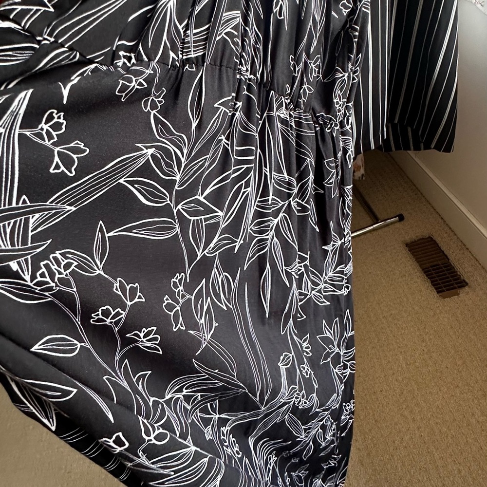 Maxi dress - Picture 6 of 8